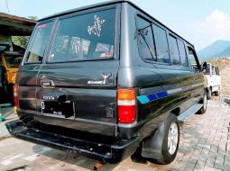 Jawa Barat, jual mobil Toyota Kijang LGX 1991 dengan harga terjangkau 6