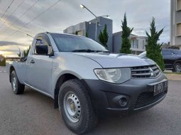 Jawa Barat, jual mobil Mitsubishi Triton 2013 dengan harga terjangkau 2
