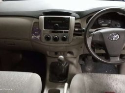 Toyota Kijang Innova 2012 Jawa Barat dijual dengan harga termurah 2