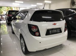 Chevrolet Aveo 2013 Jawa Timur dijual dengan harga termurah 3