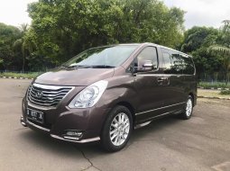 Hyundai H-1 Royale 2015 Coklat 2