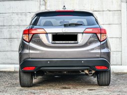 Honda HR-V S 2018 Abu-abu 3