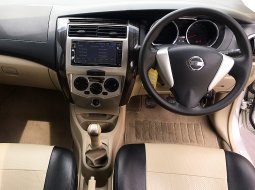 Nissan Grand Livina XV 2016 MANUAL 10