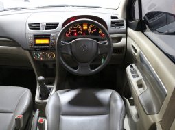 Suzuki Ertiga GL MT 2017 Putih 10