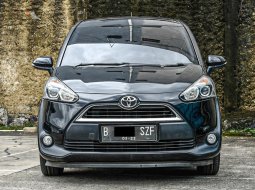 Toyota Sienta G MT 2017 Hitam 5