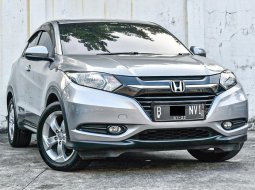 Honda HR-V E 2016 Silver 1