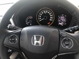Honda HR-V 1.8L Prestige 2015 Hitam 6