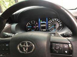 Toyota Fortuner 2.4 VRZ TRD AT 2019 Hitam 7