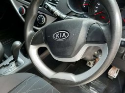 Mobil Kia Picanto 2012 terbaik di Jawa Tengah 3