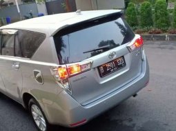 Toyota Kijang Innova 2017 DKI Jakarta dijual dengan harga termurah 2
