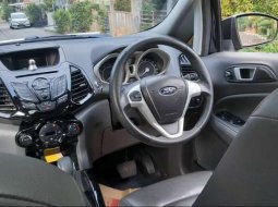 Jual mobil bekas murah Ford EcoSport Titanium 2016 di Banten 9