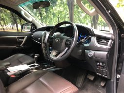 Toyota Fortuner 2.4 VRZ TRD AT 2019 Hitam 10