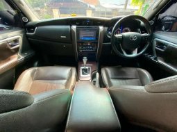 Jawa Timur, Toyota Fortuner VRZ 2019 kondisi terawat 3