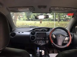 Mobil Toyota Etios Valco 2014 E terbaik di Banten 5