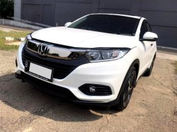 Honda HR-V E CVT 2019 Putih 2