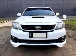 Toyota Fortuner G TRD 2015 Putih 1