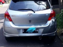 Jawa Barat, Toyota Yaris E 2010 kondisi terawat 1