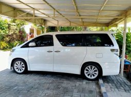 Mobil Toyota Vellfire 2021 Z dijual, Jawa Timur 5