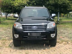 Ford Everest XLT 2011 Hitam 1