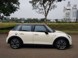 Mobil MINI 5 door 2019 Cooper S terbaik di DKI Jakarta 12