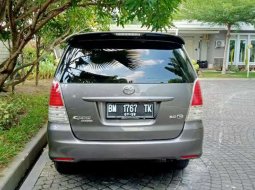 Riau, jual mobil Toyota Kijang Innova E 2010 dengan harga terjangkau 4