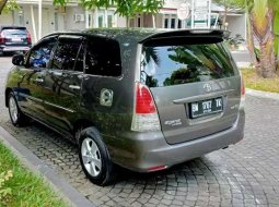 Riau, jual mobil Toyota Kijang Innova E 2010 dengan harga terjangkau 5