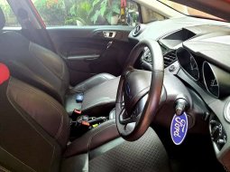 Jual mobil bekas murah Ford Fiesta S 2013 di Sumatra Barat 2