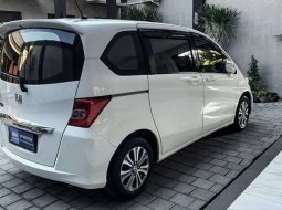 Honda Freed 2014 Bali dijual dengan harga termurah 6