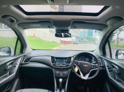 Jual mobil bekas murah Chevrolet TRAX LTZ 2017 di Banten 9