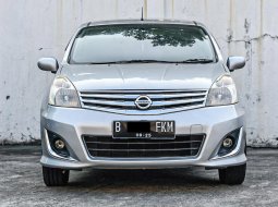 Nissan Grand Livina XV 2013 1