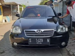 Mobil Hyundai Avega 2010 terbaik di Jawa Timur 3