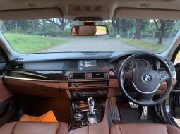 Jawa Timur, jual mobil BMW M5 M5 2010 dengan harga terjangkau 10