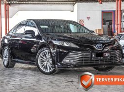 Toyota Camry 2.5 Hybrid 2019 1