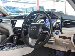 Toyota Camry 2.5 Hybrid 2019 5