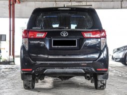 Toyota Kijang Innova V 2017 MPV 3