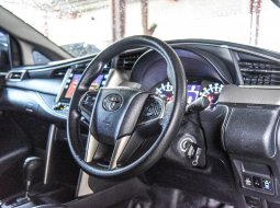 Toyota Kijang Innova V 2017 MPV 4