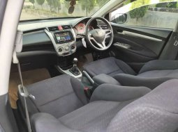 Jawa Barat, jual mobil Honda City E MT 2010 dengan harga terjangkau 7