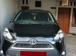 Jawa Timur, Toyota Sienta 2016 kondisi terawat 2