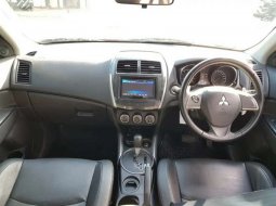 Dijual mobil bekas Mitsubishi Outlander Sport PX, Jawa Timur  3