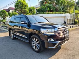 Jual cepat Toyota Land Cruiser VX-R 2016 di Jawa Timur 2