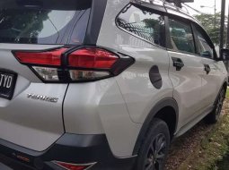 Jual cepat Daihatsu Terios X M/T 2018 di Jawa Barat 2