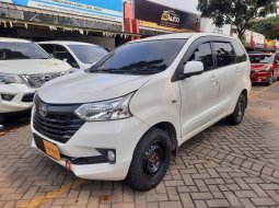 TOYOTA GRAND AVANZA E AT MATIC 2017 PUTIH 2