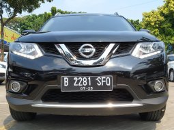 Nissan X-Trail 2.5 2015 Hitam mulus siap pake 5