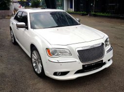 Jual mobil Chrysler 300C 300C 2015 bekas, DKI Jakarta 7