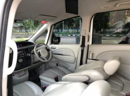 Mazda Biante 2.0 SKYACTIV A/T 2014 Putih 8