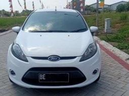 Jual mobil bekas murah Ford Fiesta S 2011 di Sumatra Selatan 4