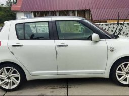 Jual cepat Suzuki Swift ST 2009 di Sumatra Barat 1