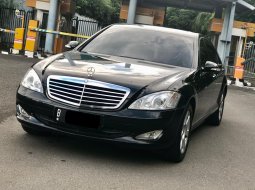 Mercedes-Benz S-Class 2007 Hitam 1