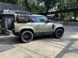 DKI Jakarta, Land Rover Defender 2021 kondisi terawat 7