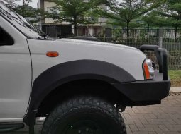 Jual mobil Nissan Frontier NP300 2010 bekas, DKI Jakarta 18